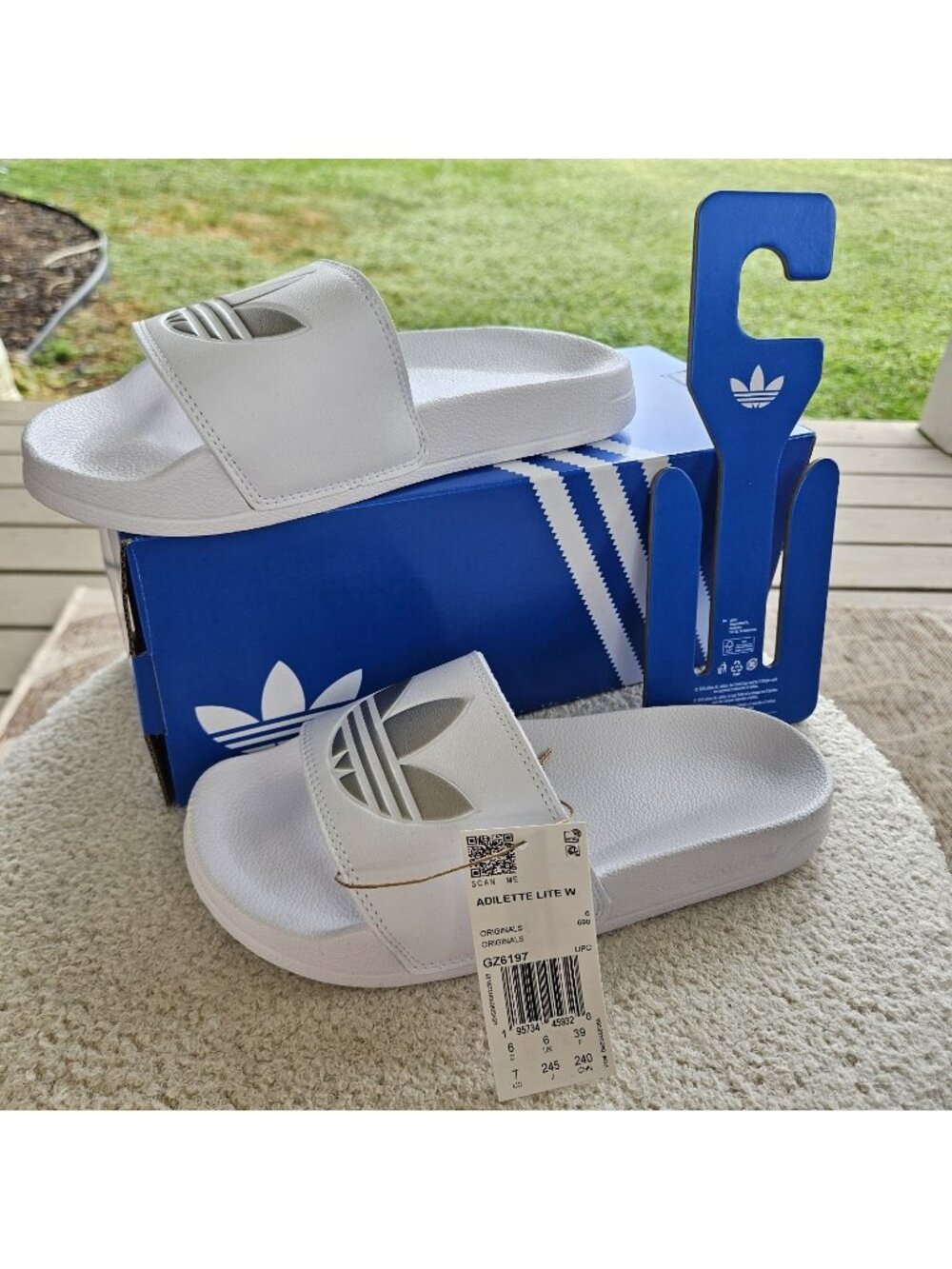 Adidas Womens Size 7 Adilette Lite Slides GZ6197 Sandals Shoes White Silver New